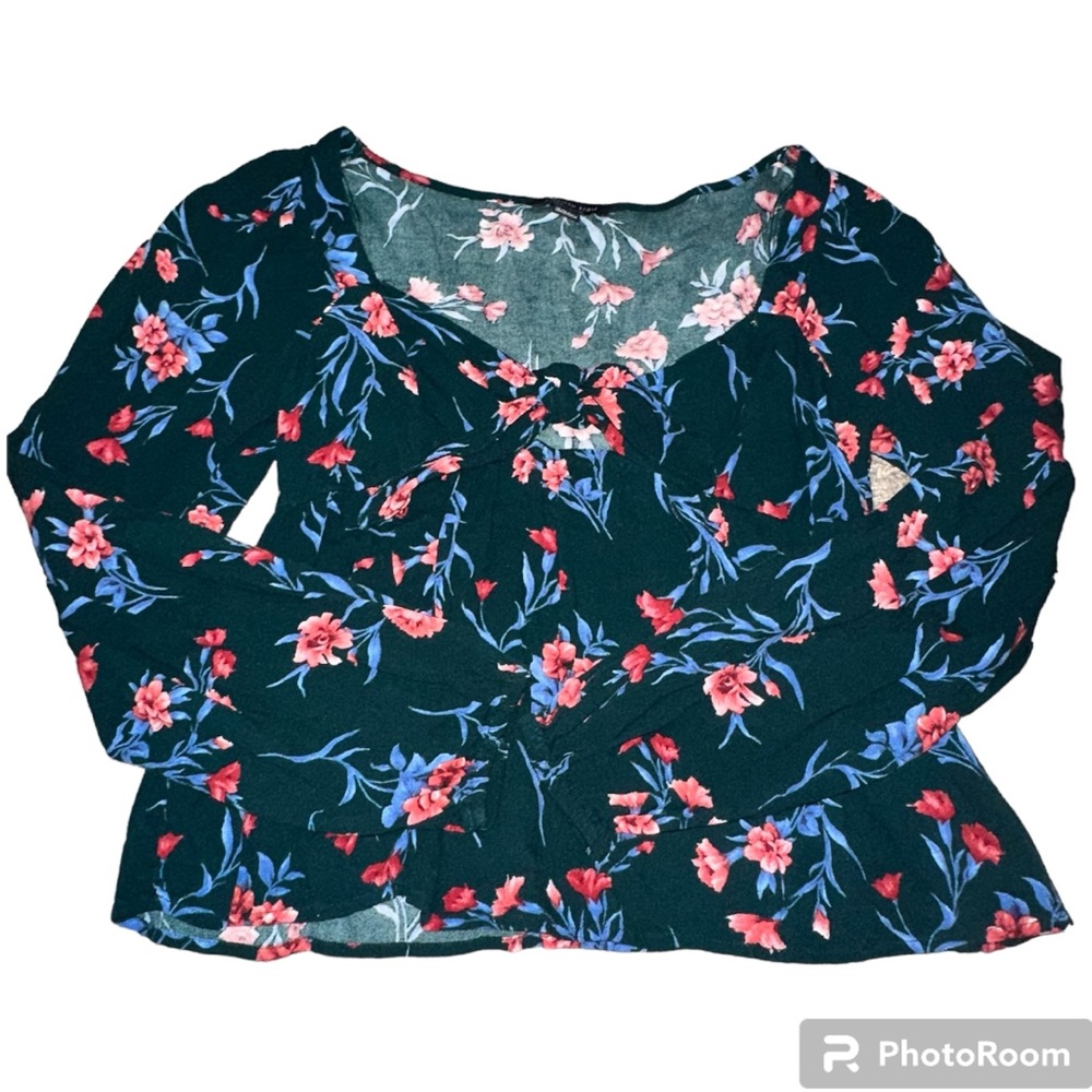 American Eagle Tie Front Top